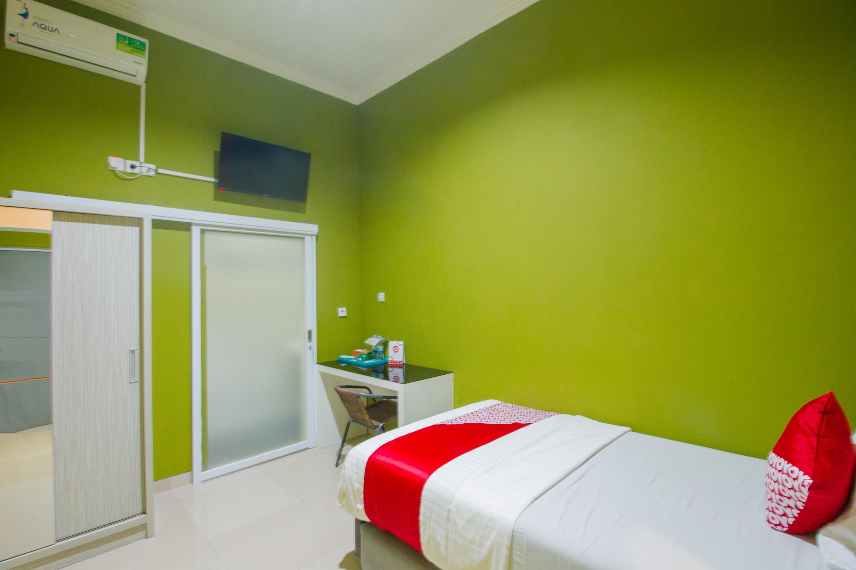 Oyo 871 Aira Costel Hotel Cianjur Luaran gambar